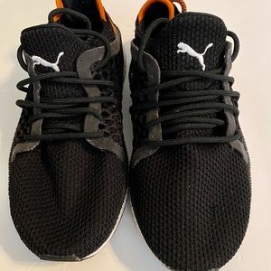 Puma Shoes Cross trainer Women /Black Size 6